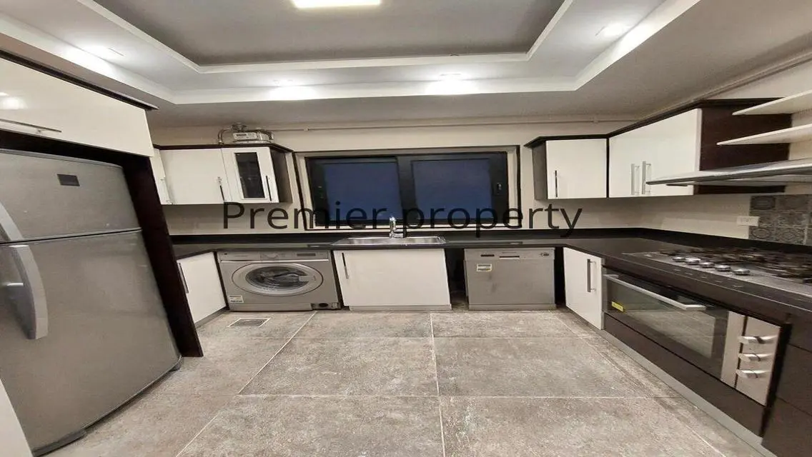Luxury Apartment for Sale, 3 Bedrooms with Spacious Area