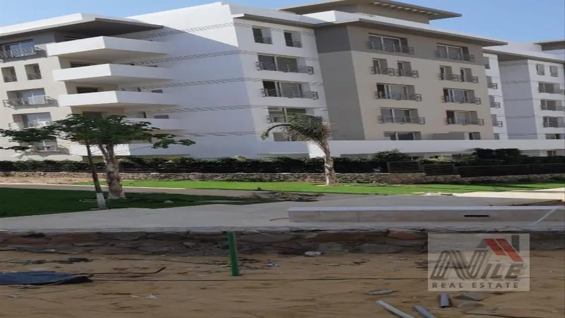 Luxury Apartment for Sale Overlooking Lagoons