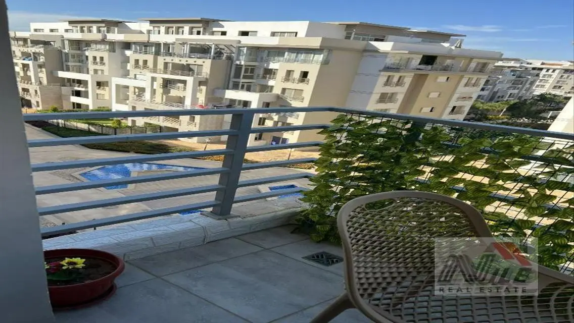 Luxury Apartment for Sale Overlooking Lagoons