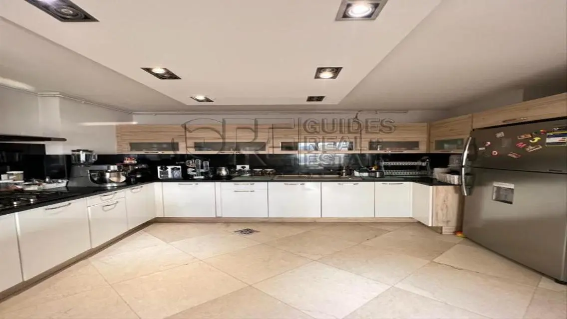 Stunning Two-Bedroom Apartment in a Prime Location