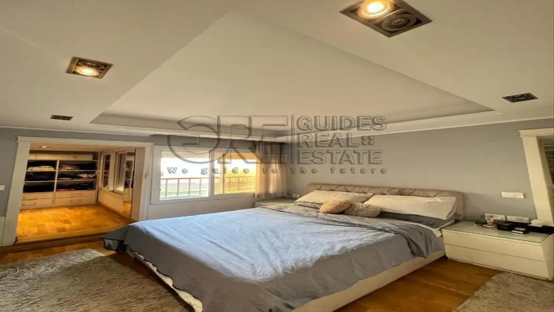 Stunning Two-Bedroom Apartment in a Prime Location