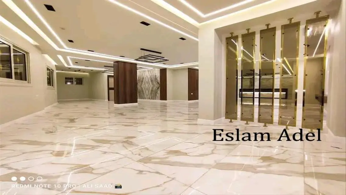 منزل فخم مع حديقة خاصة للبيع