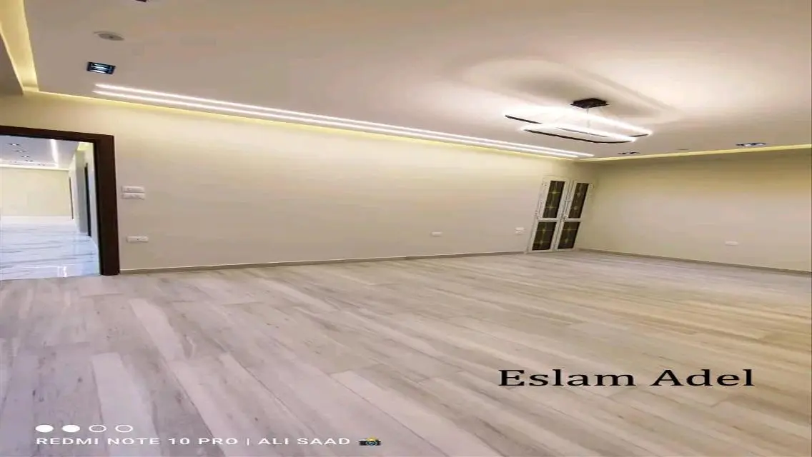 منزل فخم مع حديقة خاصة للبيع