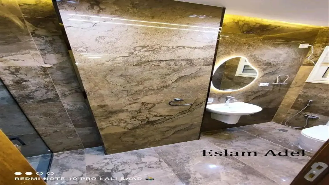 منزل فخم مع حديقة خاصة للبيع