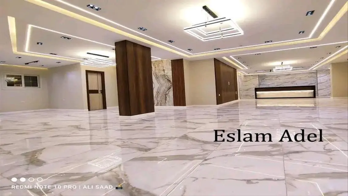 منزل فخم مع حديقة خاصة للبيع