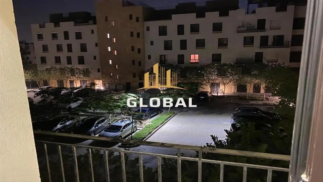 Luxurious 3 Bedroom 2 Bathroom Apartment in Sodic Eastown