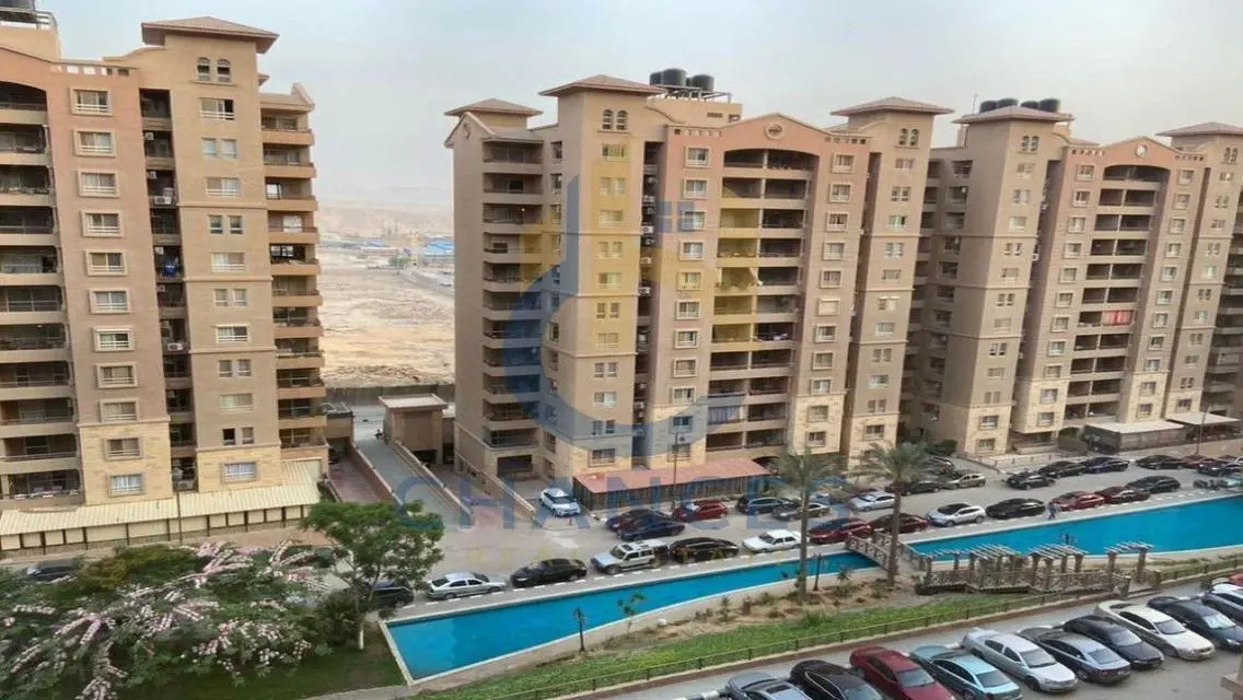 شقة فاخرة بمساحة 1000 متر للبيع