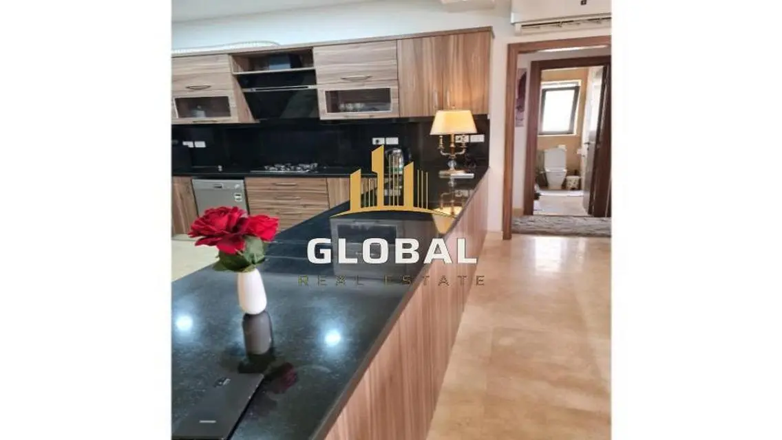 Luxury Lake View Apartment - Code 46