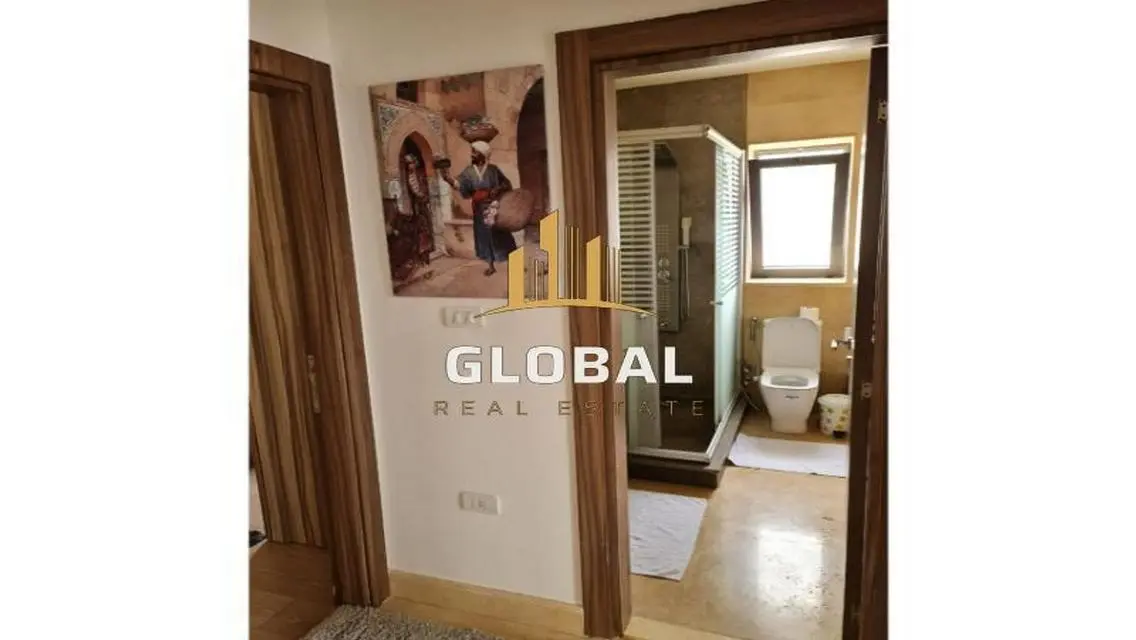 Luxury Lake View Apartment - Code 46