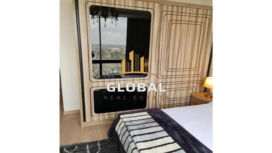 Luxury Lake View Apartment - Code 46
