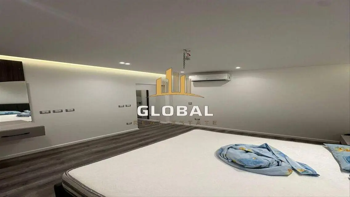 Luxury Apartment with Lake View in Code Lake