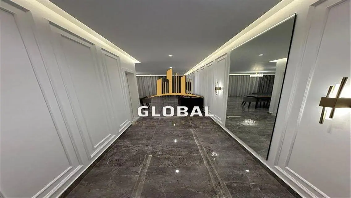 Luxury Apartment with Lake View in Code Lake