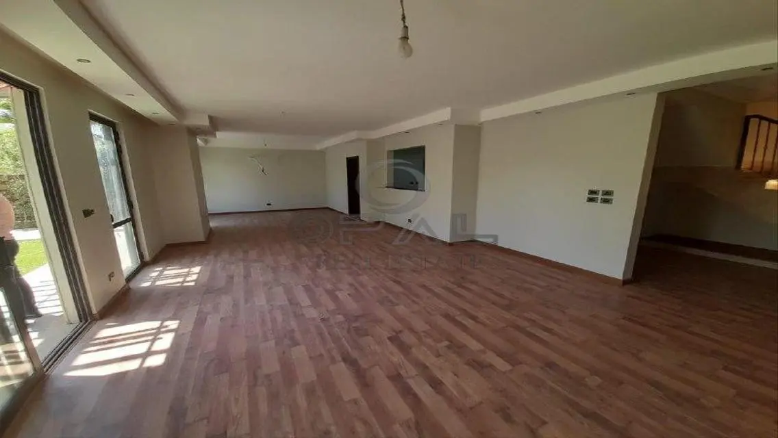 Ground Duplex for Rent in Westown Beverly Hills