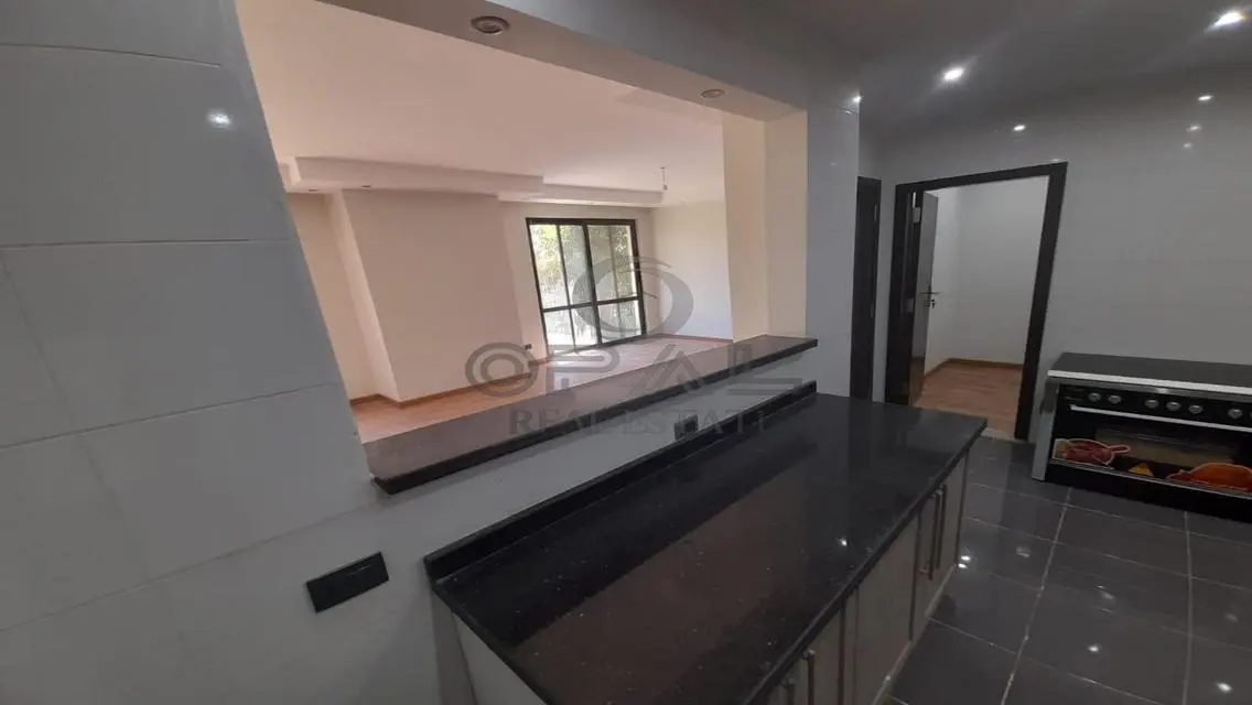 Ground Duplex for Rent in Westown Beverly Hills