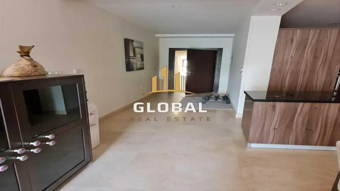 Apartment for Sale in Lake - Code: 32-144