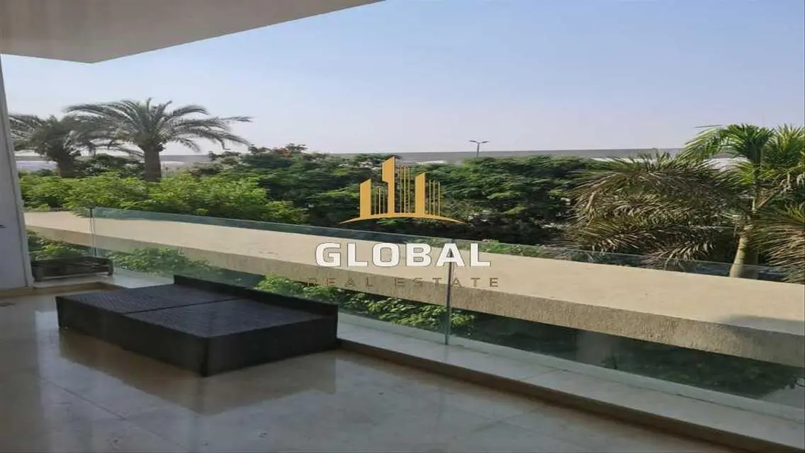 Apartment for Sale in Lake - Code: 32-144