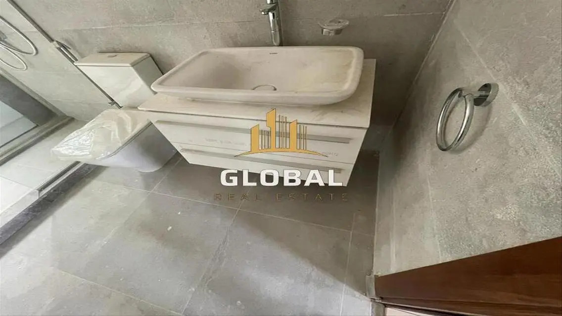 Luxury Apartment in Mivida Code at a Special Price