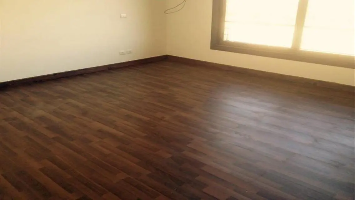 شقة فاخرة بمساحة متميزة في قلب المدينة
