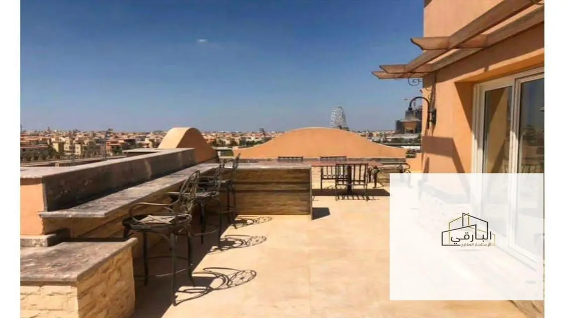 شقة فاخرة للبيع بحي راق