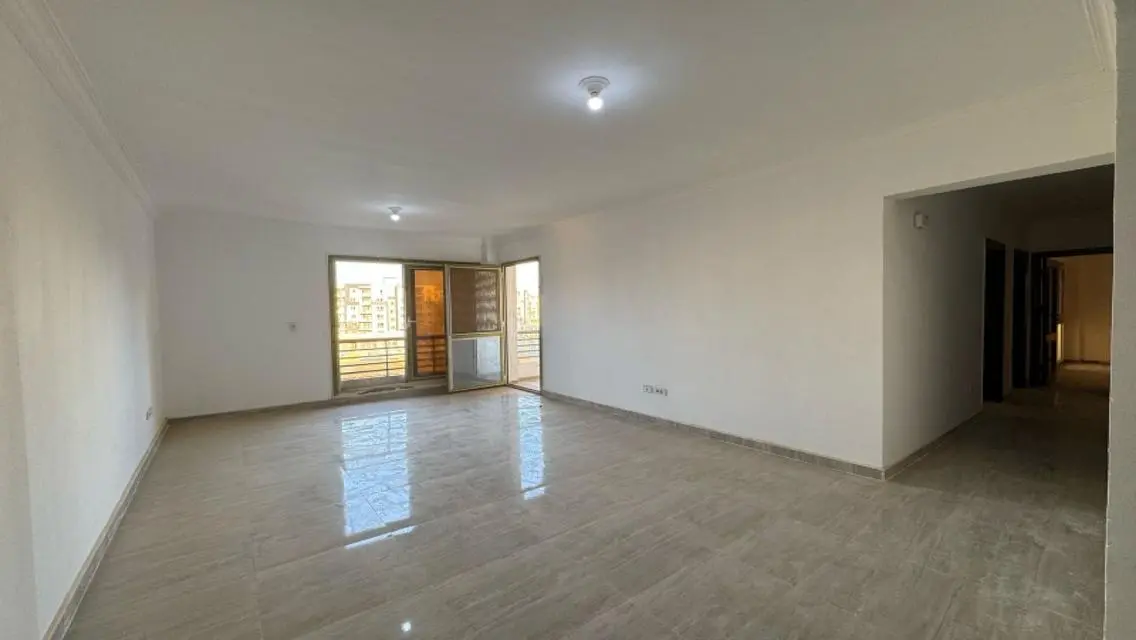 شقة حديثة للإيجار بمساحة 140 متر