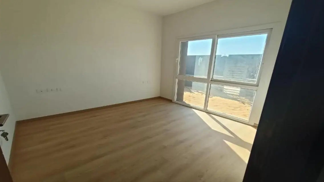 Luxury Apartment for Rent - 25000 Sq Meter