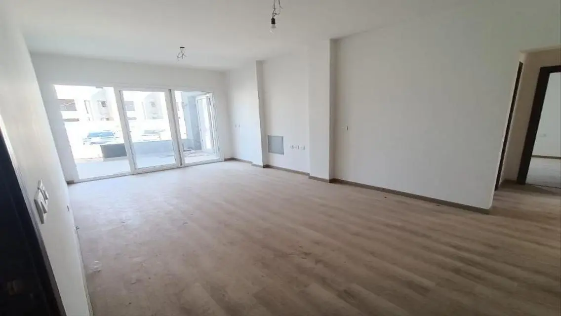 Luxury Apartment for Rent - 25000 Sq Meter