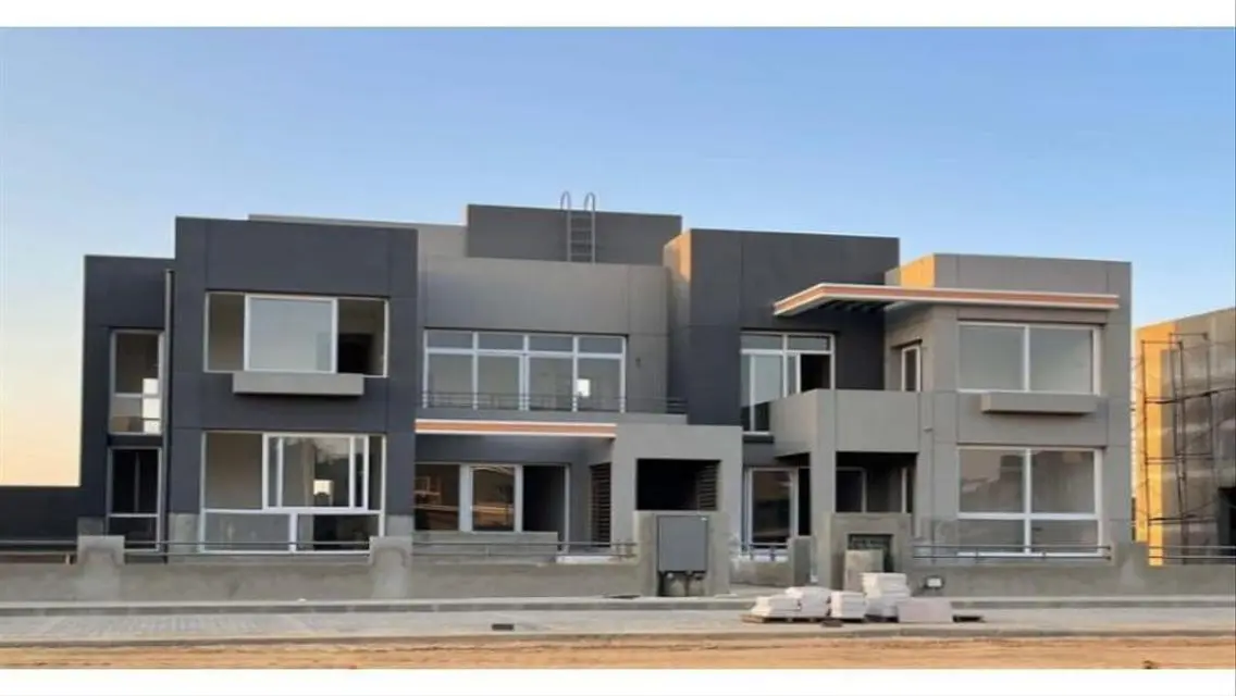 Luxury Apartment for Rent - 25000 Sq Meter
