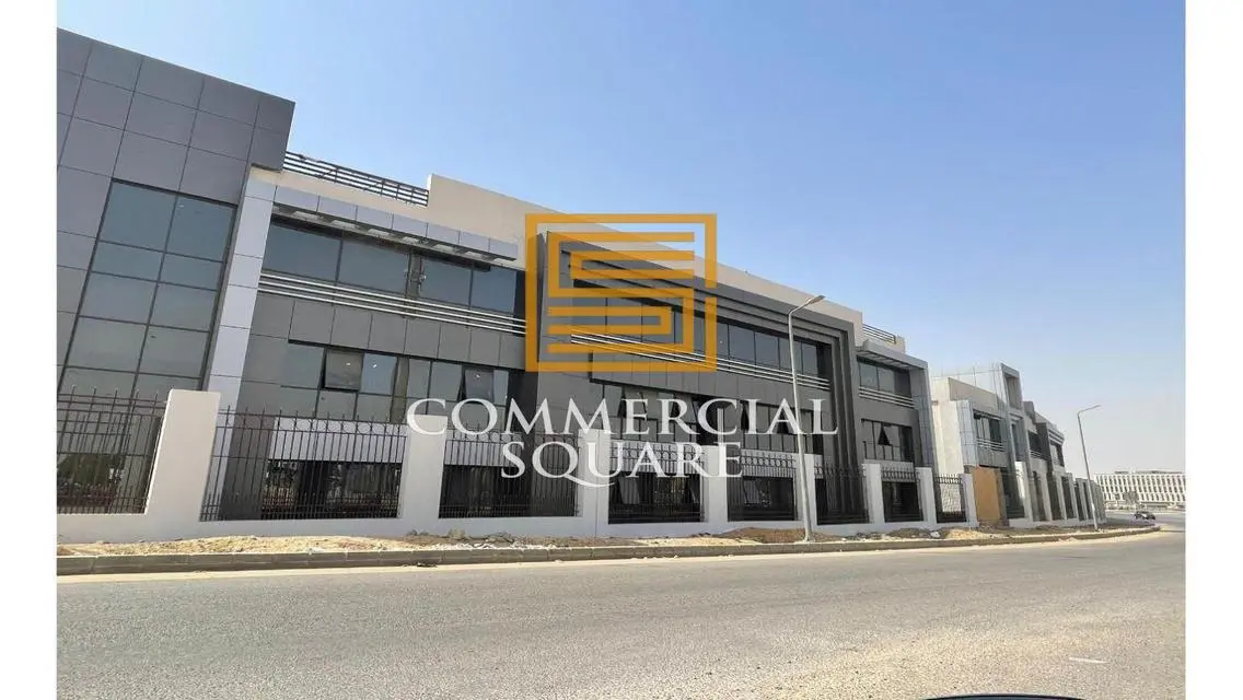 شقة بمساحة 3500 متر بأفضل موقع