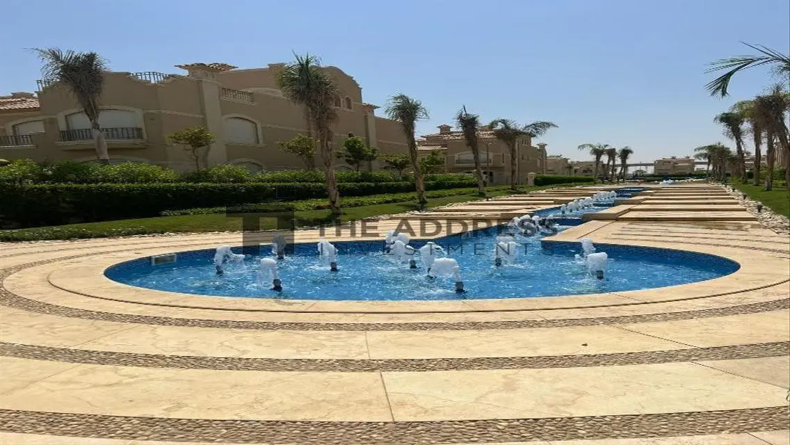 Invest in a 295 sqm Property in a Prime Location