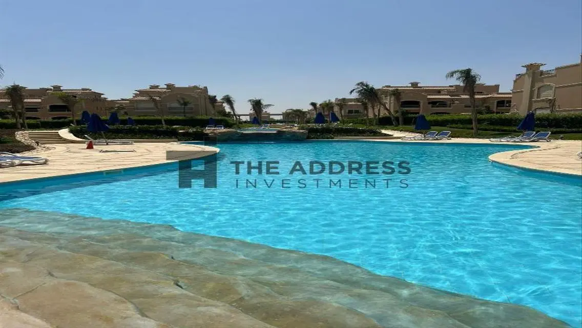 Invest in a 295 sqm Property in a Prime Location
