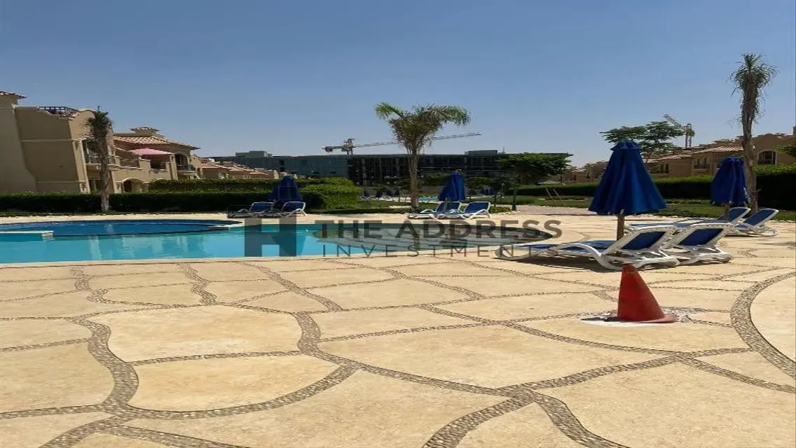 Invest in a 295 sqm Property in a Prime Location