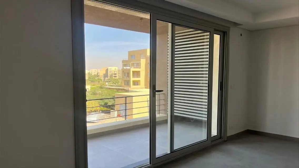 شقة مميزة للبيع بمساحة 90 متر