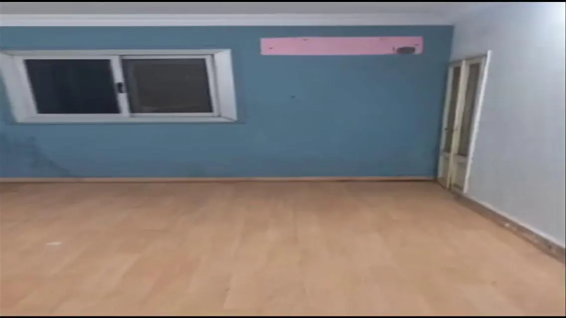شقة رائعة للبيع بمساحة مريحة بسعر مناسب