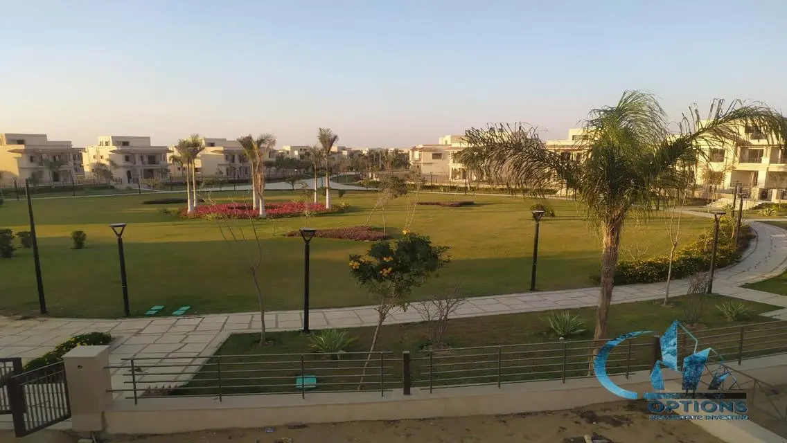 Luxury Apartment in E3 with Private Garden