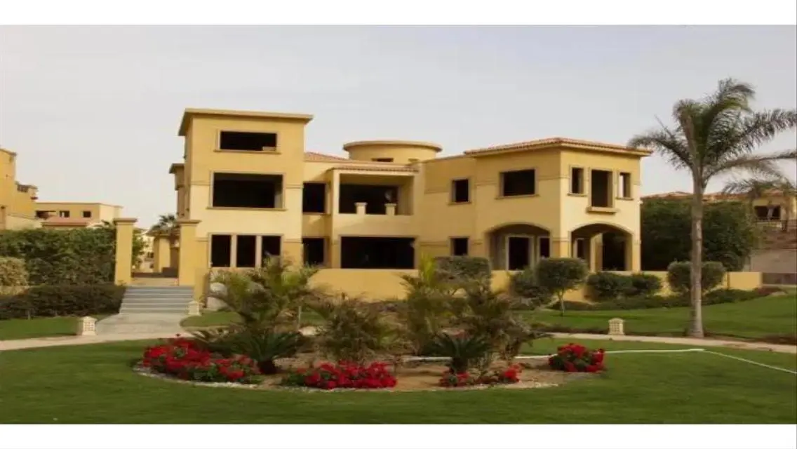 Luxury Villa with Private Garden – 1200 sq. meters