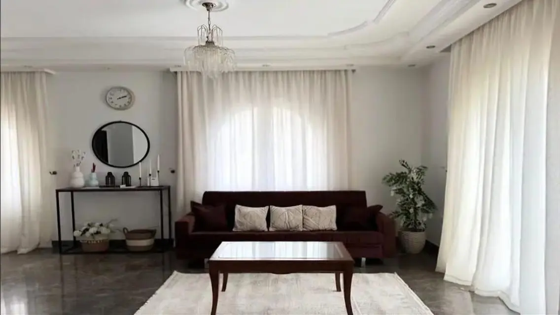 A-One Estate - Luxurious Apartment with Full Amenities