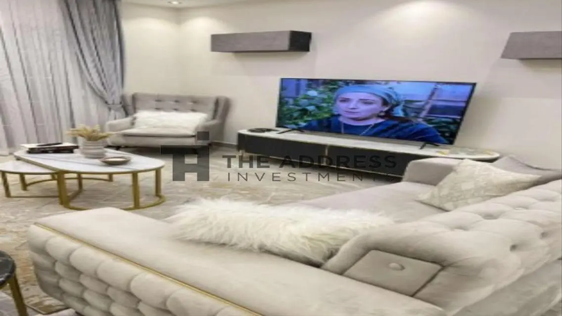 Luxury 140m Apartment with Security