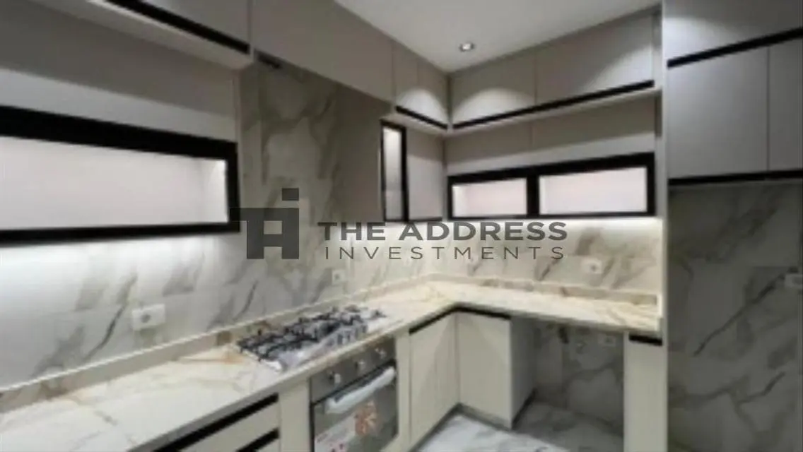 Luxury 140m Apartment with Security