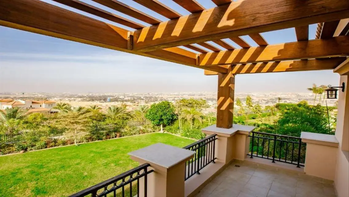 Luxury Villa with Spacious Design and Private Garden