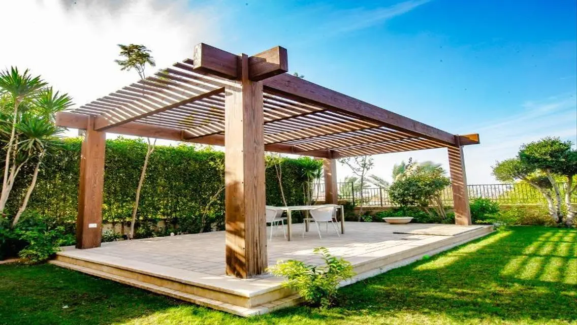 Luxury Villa with Spacious Design and Private Garden