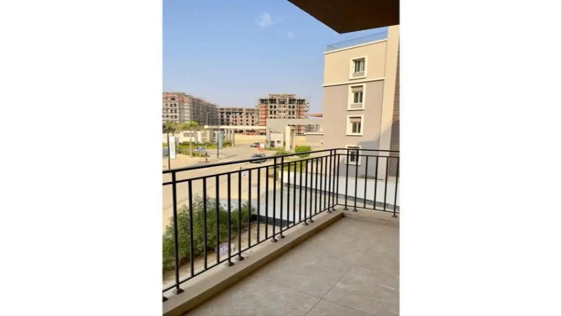 Apartment for Rent in October Plaza