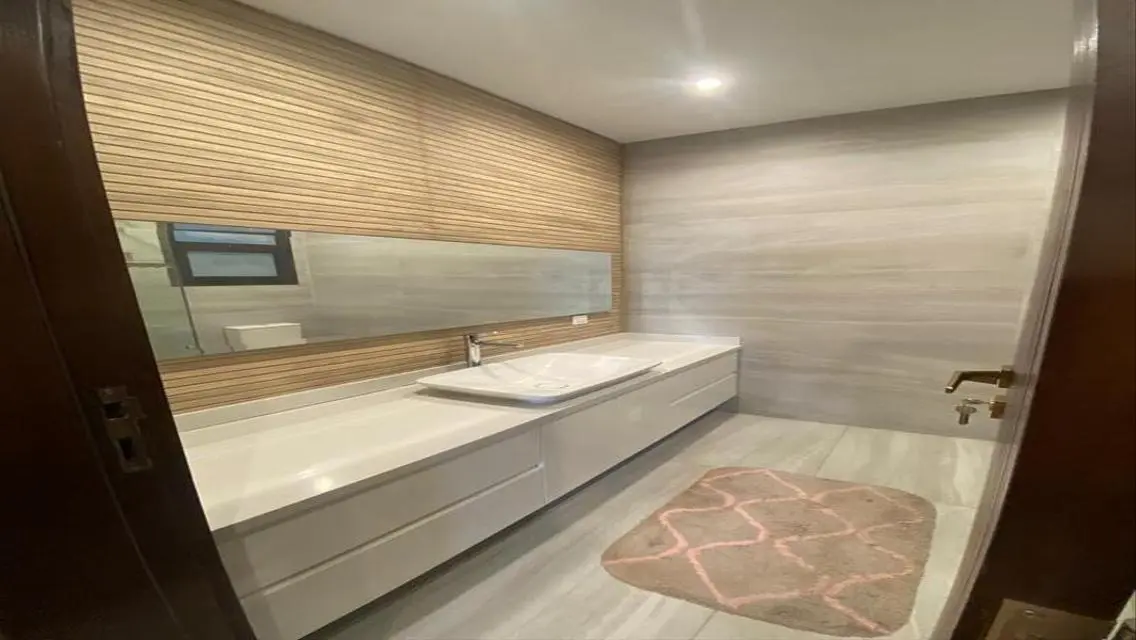 Luxury Apartment in Eastown at an Attractive Price