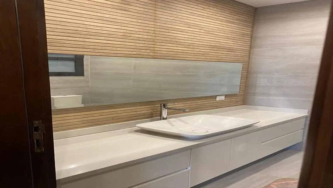 Luxury Apartment in Eastown at an Attractive Price