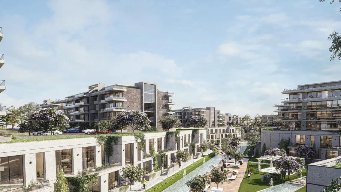 Luxury Apartment with 180sqm Overlooking a Landmark