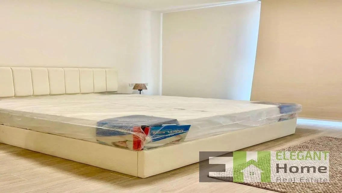 Apartment for Sale at 1600 Square Meters in EDNC 65