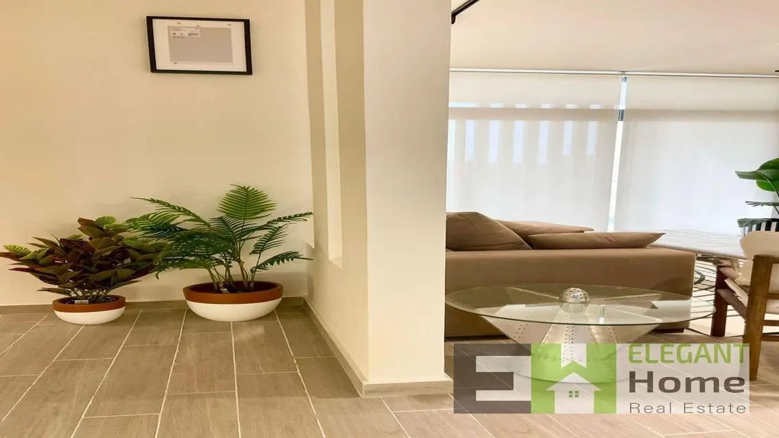 Apartment for Sale at 1600 Square Meters in EDNC 65