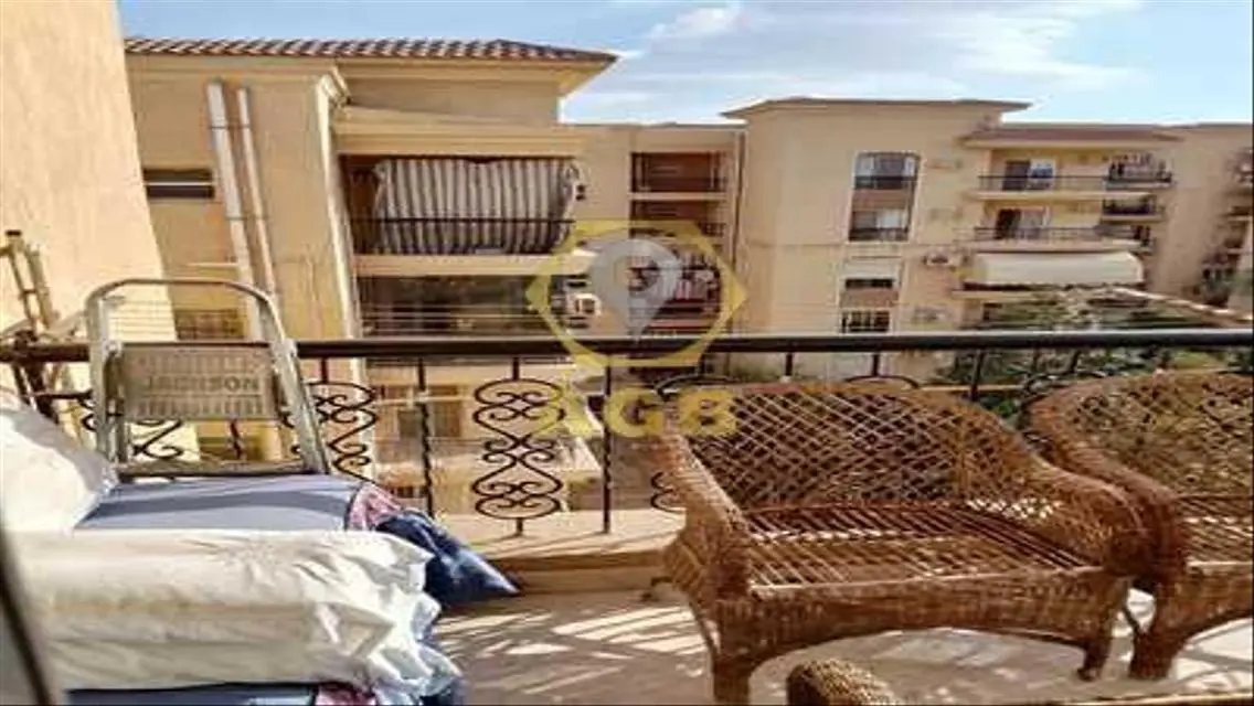 فيلا مميزة بموقع ساحر وإطلالة رائعة