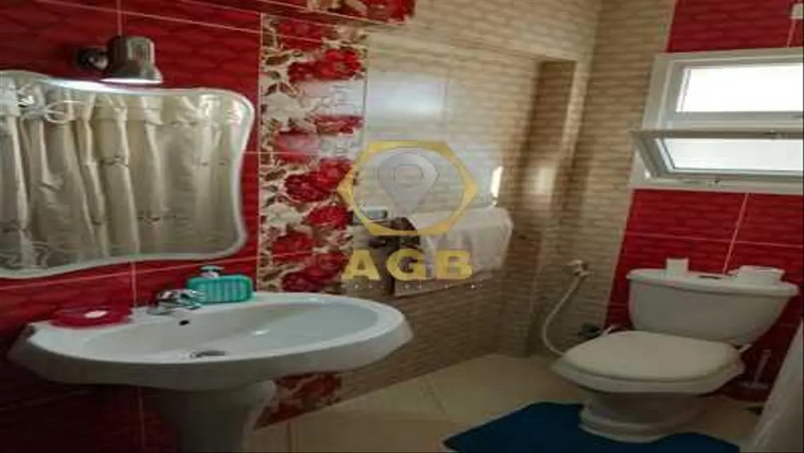 فيلا مميزة بموقع ساحر وإطلالة رائعة