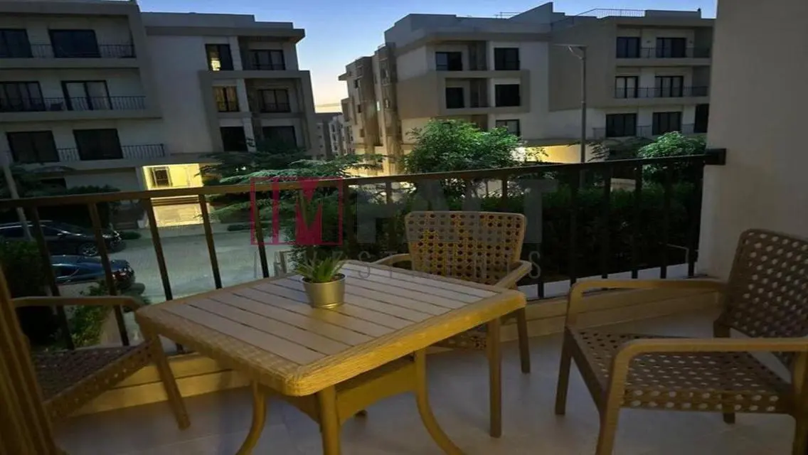Luxury Residence Overlooking Lakes with Private Pool and Garden