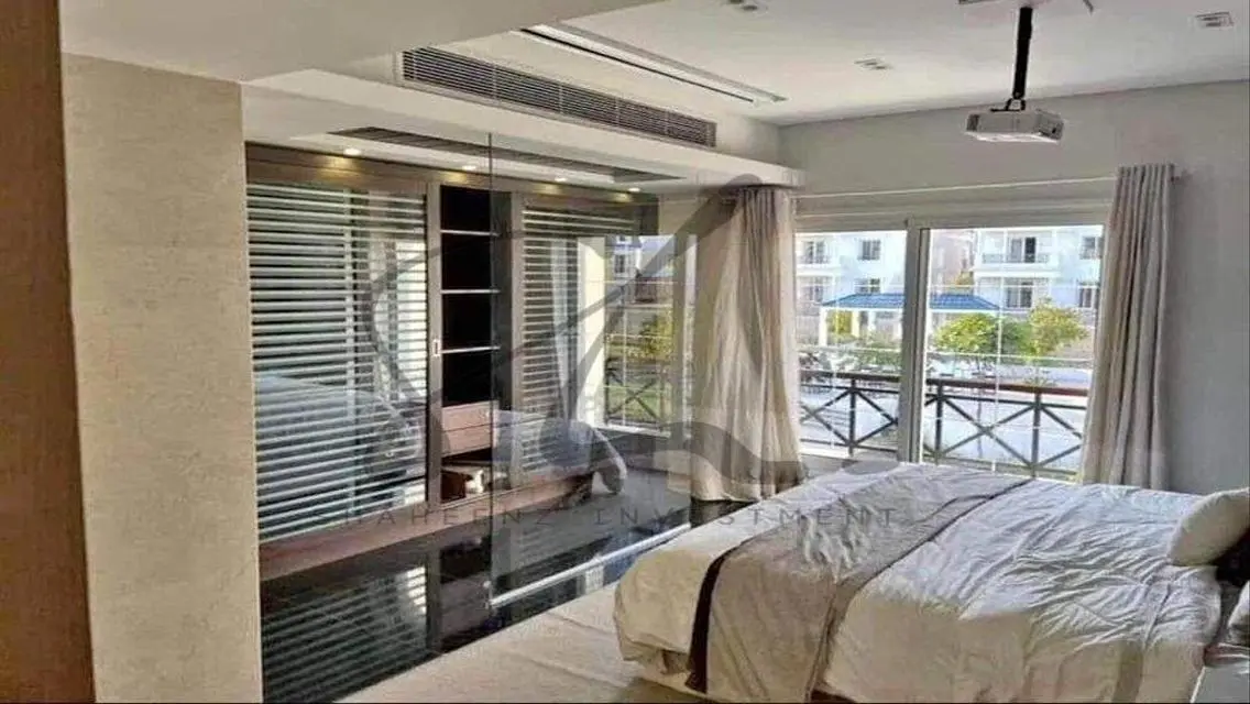 Luxury Villa with Mountain View for Sale